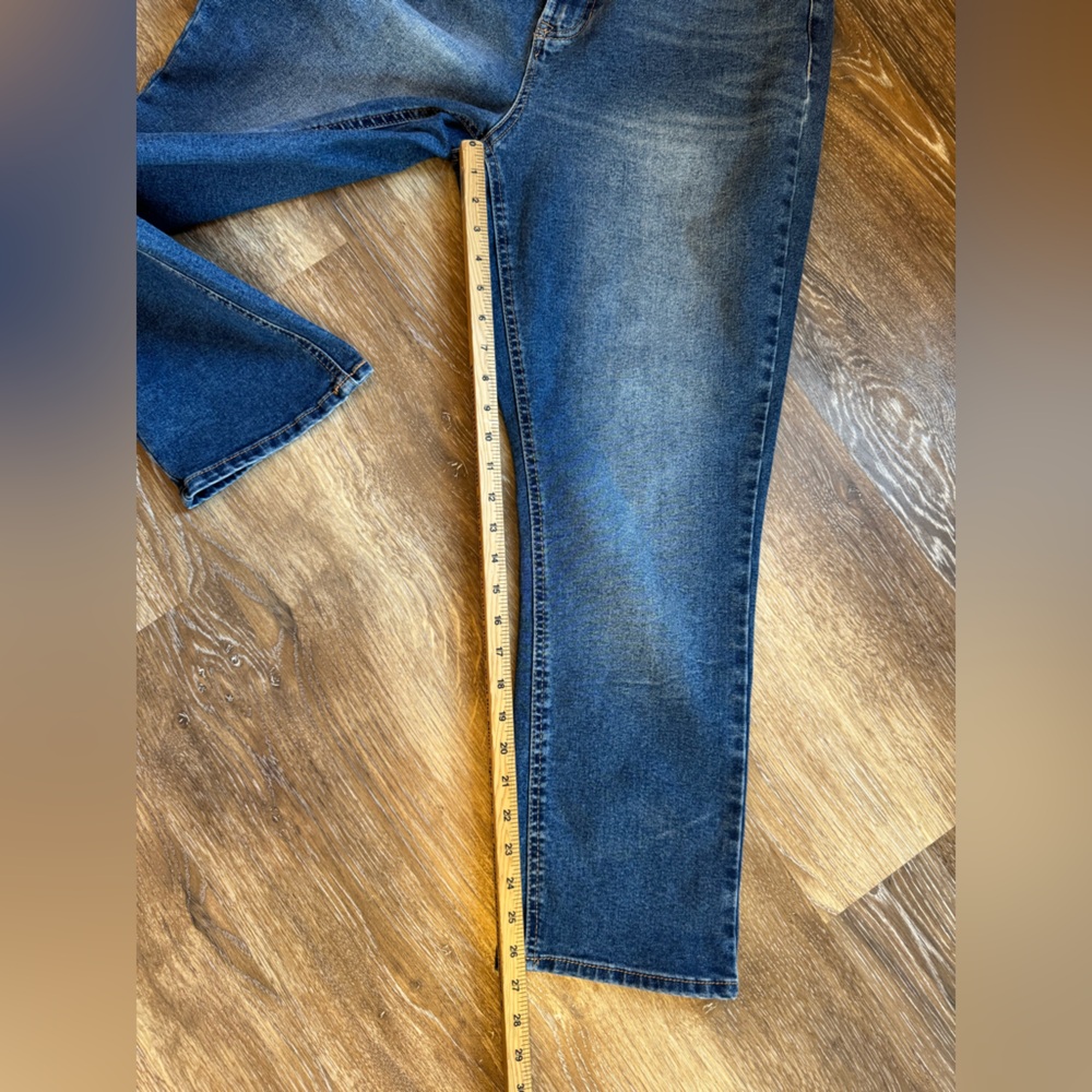 Classic 5 Pocket Denim FRYE Jean, Sz 10 / 30, Like New! - Picture 5 of 12